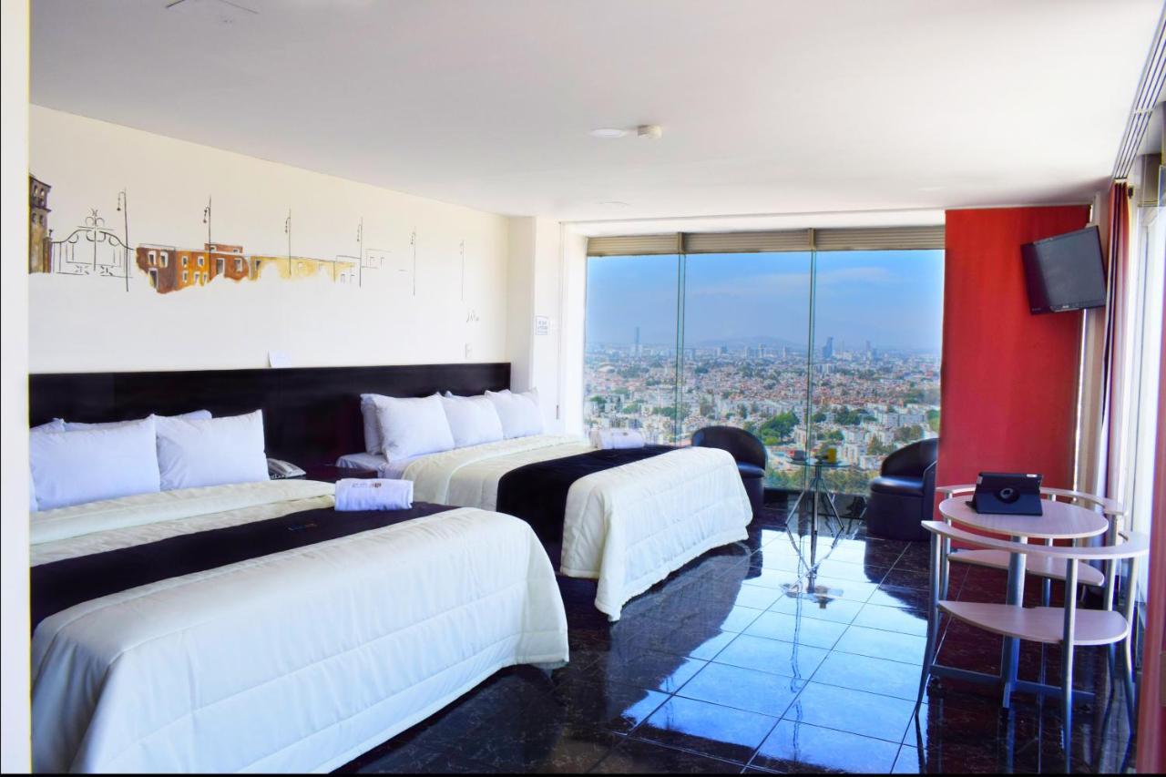 Puebla Inn Express Exteriör bild