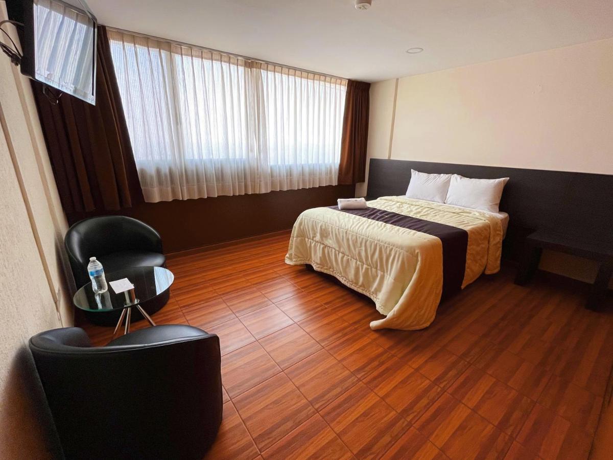Puebla Inn Express Exteriör bild