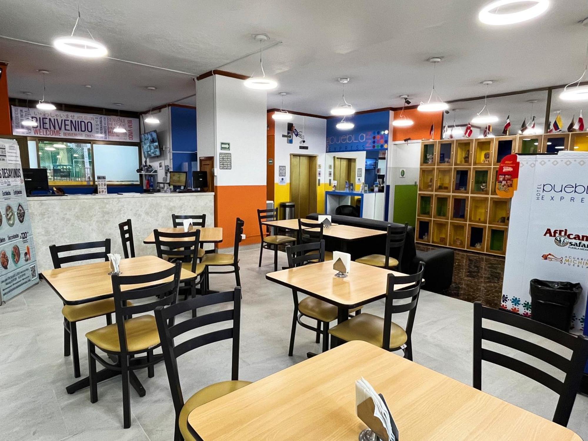 Puebla Inn Express Exteriör bild